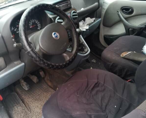 Білий Фіат Добло, об'ємом двигуна 1.6 л та пробігом 400 тис. км за 1750 $, фото 2 на Automoto.ua