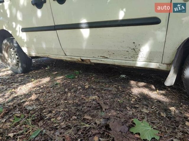 Білий Фіат Добло, об'ємом двигуна 1.9 л та пробігом 342 тис. км за 2750 $, фото 5 на Automoto.ua