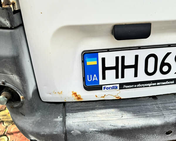 Белый Фиат Добло, объемом двигателя 1.6 л и пробегом 230 тыс. км за 2850 $, фото 4 на Automoto.ua