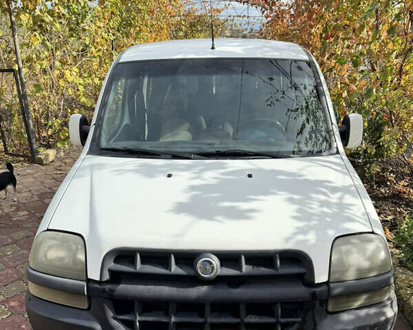 Білий Фіат Добло, об'ємом двигуна 1.6 л та пробігом 230 тис. км за 4000 $, фото 2 на Automoto.ua