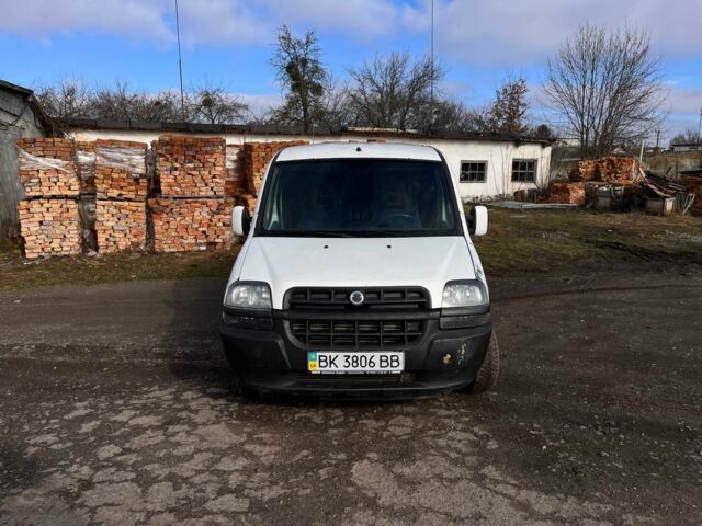 Белый Фиат Добло, объемом двигателя 1.6 л и пробегом 115 тыс. км за 2800 $, фото 1 на Automoto.ua