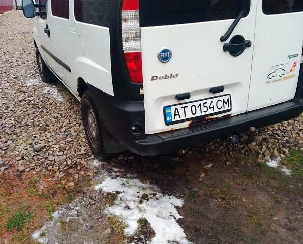 Білий Фіат Добло, об'ємом двигуна 1.6 л та пробігом 400 тис. км за 1750 $, фото 3 на Automoto.ua