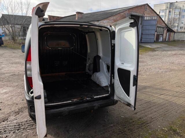 Белый Фиат Добло, объемом двигателя 1.6 л и пробегом 115 тыс. км за 2800 $, фото 18 на Automoto.ua