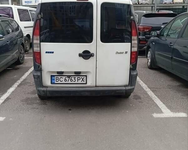 Белый Фиат Добло, объемом двигателя 1.9 л и пробегом 370 тыс. км за 4300 $, фото 16 на Automoto.ua