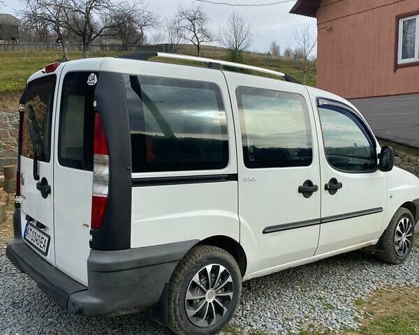 Белый Фиат Добло, объемом двигателя 1.91 л и пробегом 299 тыс. км за 4300 $, фото 4 на Automoto.ua