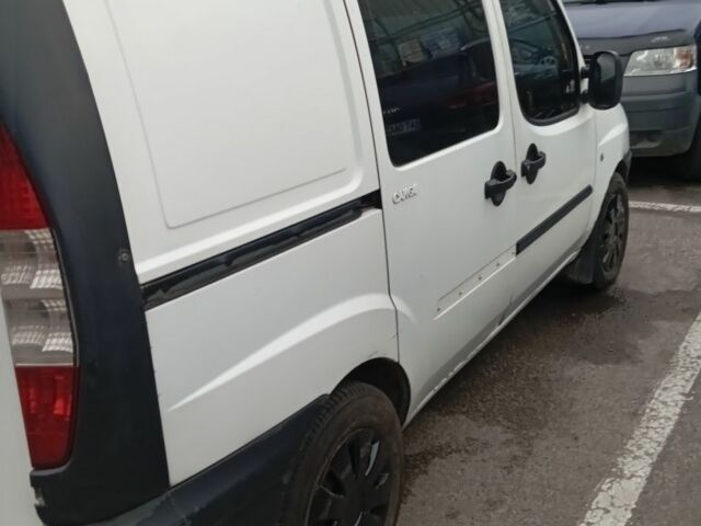 Белый Фиат Добло, объемом двигателя 1.9 л и пробегом 370 тыс. км за 4300 $, фото 5 на Automoto.ua