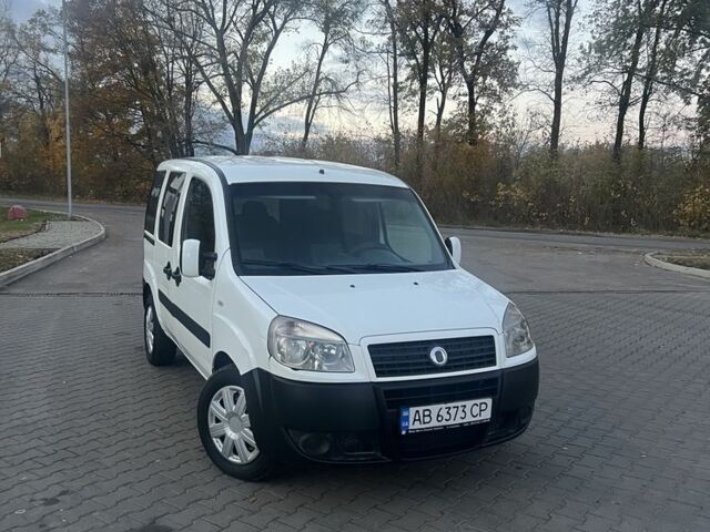 Белый Фиат Добло, объемом двигателя 1.9 л и пробегом 250 тыс. км за 4200 $, фото 4 на Automoto.ua