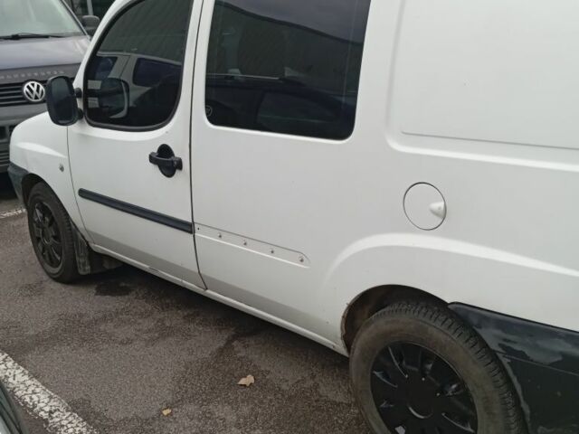 Белый Фиат Добло, объемом двигателя 1.9 л и пробегом 370 тыс. км за 4300 $, фото 7 на Automoto.ua