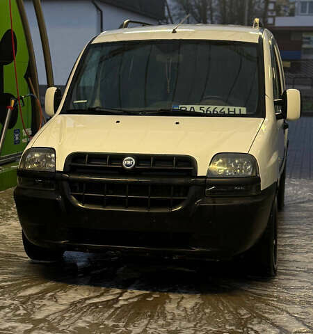 Белый Фиат Добло, объемом двигателя 1.9 л и пробегом 399 тыс. км за 3900 $, фото 5 на Automoto.ua