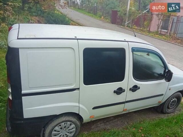 Белый Фиат Добло, объемом двигателя 1.6 л и пробегом 302 тыс. км за 3600 $, фото 15 на Automoto.ua