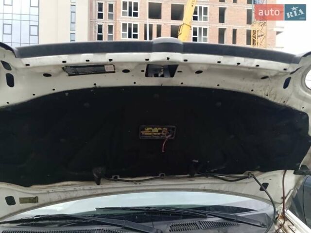 Белый Фиат Добло, объемом двигателя 1.9 л и пробегом 370 тыс. км за 4300 $, фото 8 на Automoto.ua