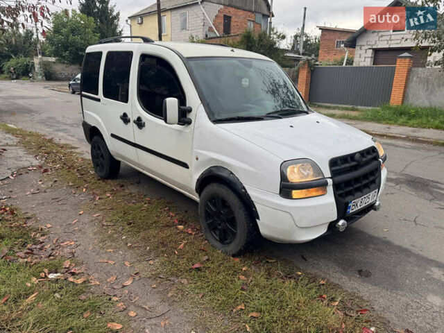 Белый Фиат Добло, объемом двигателя 1.3 л и пробегом 250 тыс. км за 3000 $, фото 4 на Automoto.ua