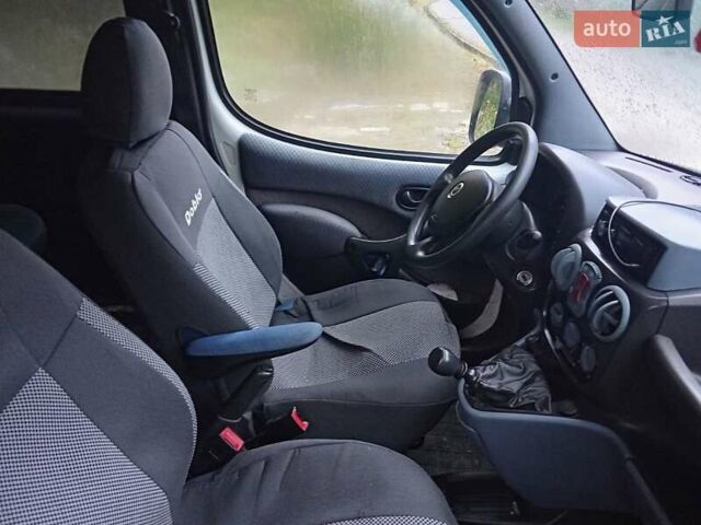 Белый Фиат Добло, объемом двигателя 1.6 л и пробегом 302 тыс. км за 3600 $, фото 14 на Automoto.ua