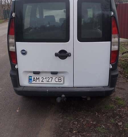 Белый Фиат Добло, объемом двигателя 1.91 л и пробегом 280 тыс. км за 3700 $, фото 10 на Automoto.ua