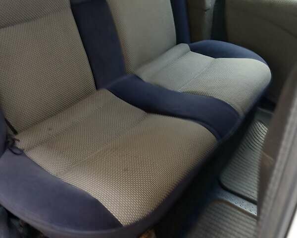 Белый Фиат Добло, объемом двигателя 1.3 л и пробегом 350 тыс. км за 3500 $, фото 2 на Automoto.ua