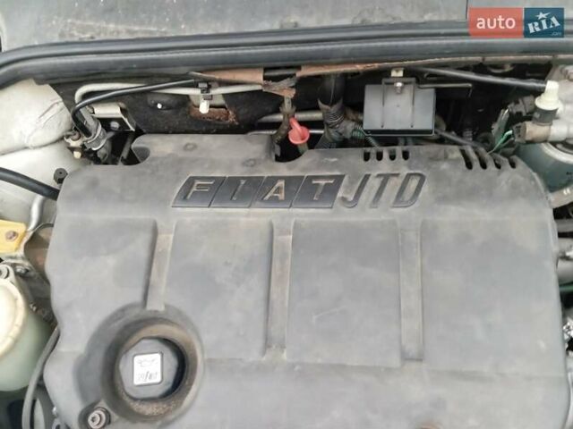 Белый Фиат Добло, объемом двигателя 1.9 л и пробегом 370 тыс. км за 4300 $, фото 10 на Automoto.ua