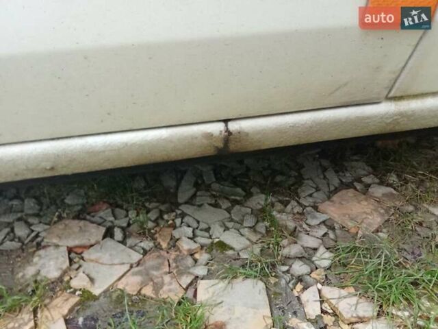 Белый Фиат Добло, объемом двигателя 1.6 л и пробегом 302 тыс. км за 3600 $, фото 22 на Automoto.ua