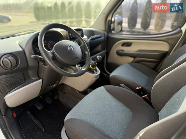 Білий Фіат Добло, об'ємом двигуна 1.25 л та пробігом 291 тис. км за 3999 $, фото 17 на Automoto.ua