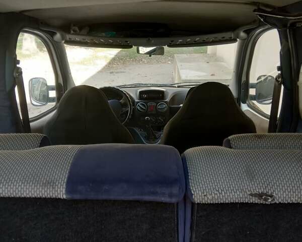 Белый Фиат Добло, объемом двигателя 1.3 л и пробегом 350 тыс. км за 3500 $, фото 7 на Automoto.ua