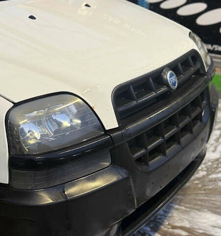 Белый Фиат Добло, объемом двигателя 1.9 л и пробегом 399 тыс. км за 3900 $, фото 9 на Automoto.ua