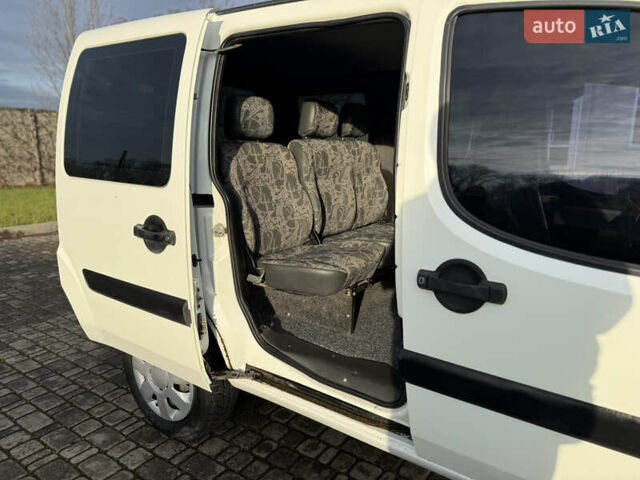 Білий Фіат Добло, об'ємом двигуна 1.25 л та пробігом 291 тис. км за 3999 $, фото 21 на Automoto.ua