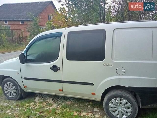 Белый Фиат Добло, объемом двигателя 1.6 л и пробегом 302 тыс. км за 3600 $, фото 20 на Automoto.ua