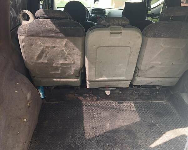 Білий Фіат Добло, об'ємом двигуна 1.6 л та пробігом 300 тис. км за 3000 $, фото 8 на Automoto.ua