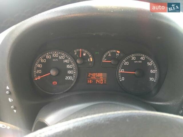 Белый Фиат Добло, объемом двигателя 1.9 л и пробегом 248 тыс. км за 5800 $, фото 16 на Automoto.ua