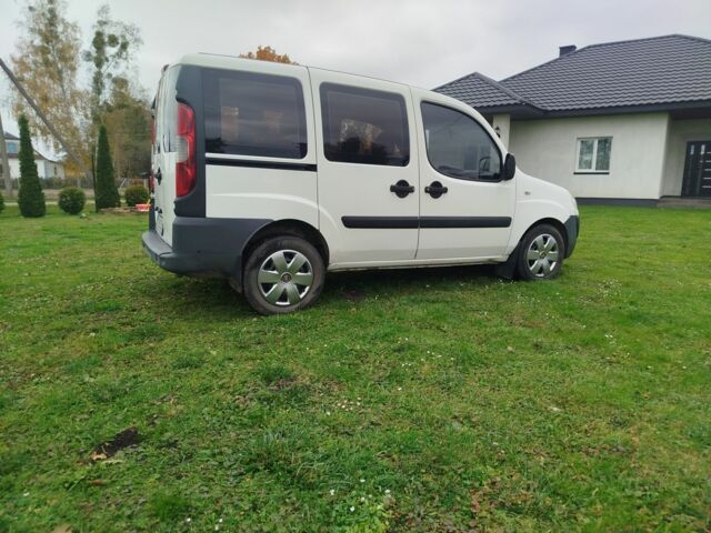 Білий Фіат Добло, об'ємом двигуна 1.9 л та пробігом 212 тис. км за 3900 $, фото 10 на Automoto.ua