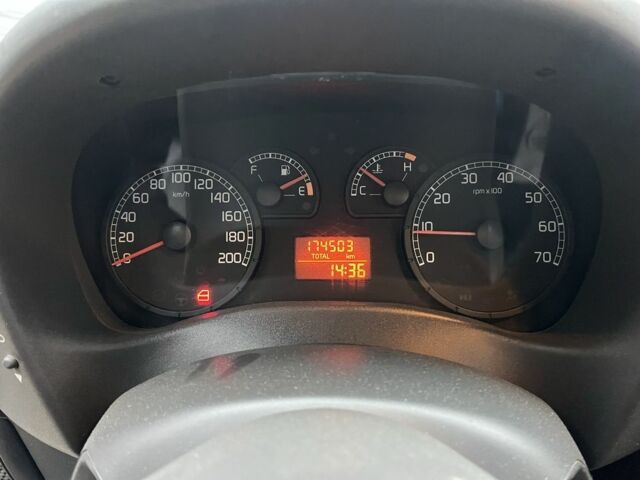 Белый Фиат Добло, объемом двигателя 1.4 л и пробегом 175 тыс. км за 4200 $, фото 11 на Automoto.ua