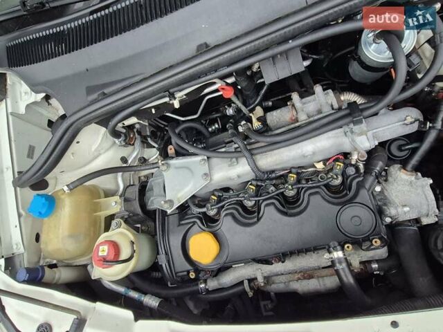 Білий Фіат Добло, об'ємом двигуна 1.91 л та пробігом 369 тис. км за 4400 $, фото 22 на Automoto.ua