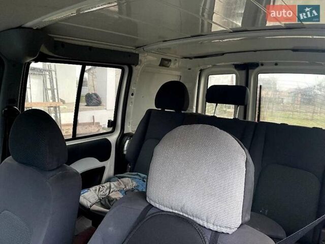 Белый Фиат Добло, объемом двигателя 1.9 л и пробегом 273 тыс. км за 4100 $, фото 4 на Automoto.ua