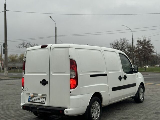 Белый Фиат Добло, объемом двигателя 1.9 л и пробегом 390 тыс. км за 3600 $, фото 2 на Automoto.ua