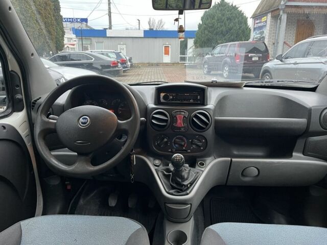 Белый Фиат Добло, объемом двигателя 1.4 л и пробегом 175 тыс. км за 4200 $, фото 17 на Automoto.ua