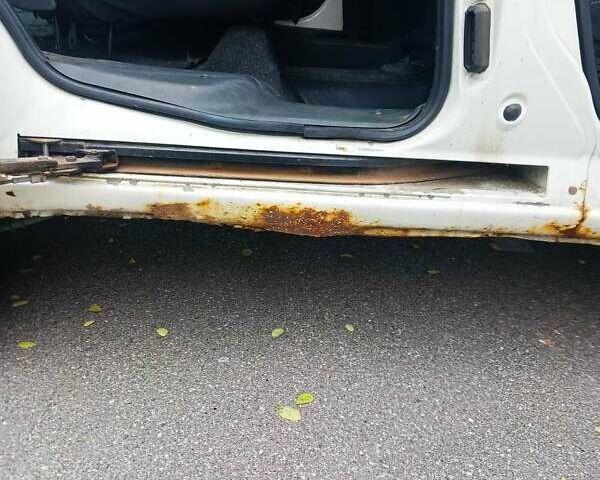 Белый Фиат Добло, объемом двигателя 1.4 л и пробегом 215 тыс. км за 3300 $, фото 7 на Automoto.ua