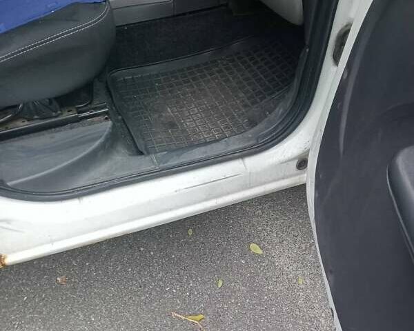 Белый Фиат Добло, объемом двигателя 1.4 л и пробегом 215 тыс. км за 3300 $, фото 14 на Automoto.ua