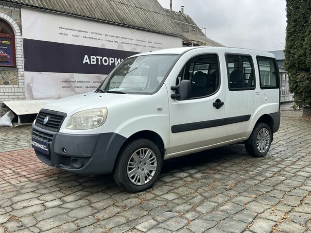 Белый Фиат Добло, объемом двигателя 1.4 л и пробегом 175 тыс. км за 4200 $, фото 7 на Automoto.ua