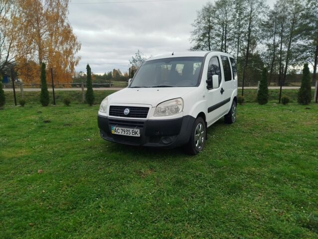 Білий Фіат Добло, об'ємом двигуна 1.9 л та пробігом 212 тис. км за 3900 $, фото 4 на Automoto.ua