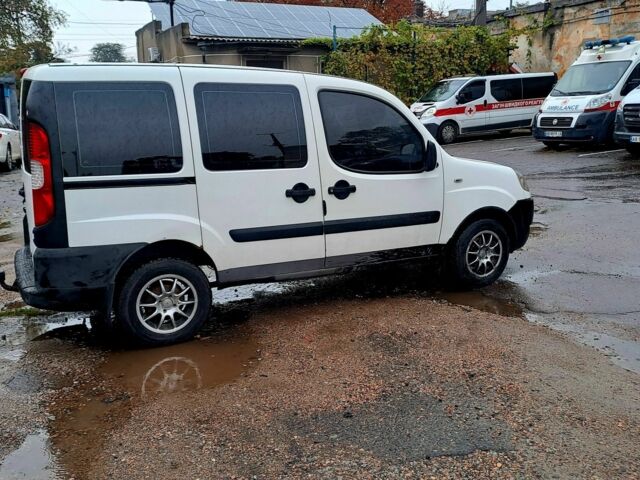 Білий Фіат Добло, об'ємом двигуна 1.6 л та пробігом 350 тис. км за 2800 $, фото 5 на Automoto.ua