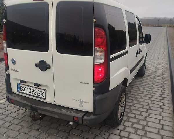 Белый Фиат Добло, объемом двигателя 1.9 л и пробегом 300 тыс. км за 4500 $, фото 9 на Automoto.ua