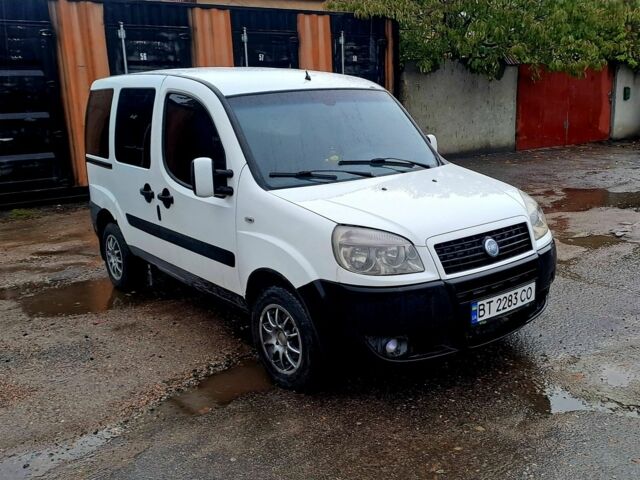 Білий Фіат Добло, об'ємом двигуна 1.6 л та пробігом 350 тис. км за 2800 $, фото 1 на Automoto.ua