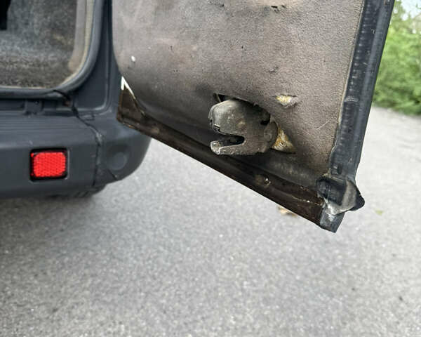 Белый Фиат Добло, объемом двигателя 1.6 л и пробегом 260 тыс. км за 3400 $, фото 12 на Automoto.ua