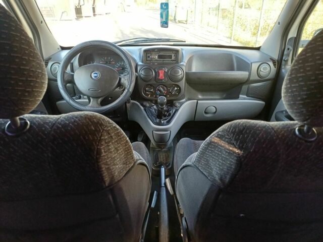 Белый Фиат Добло, объемом двигателя 1.6 л и пробегом 250 тыс. км за 5150 $, фото 17 на Automoto.ua