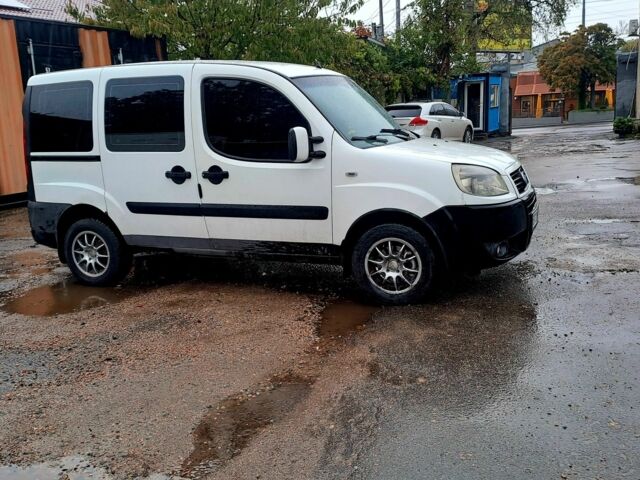 Білий Фіат Добло, об'ємом двигуна 1.6 л та пробігом 350 тис. км за 2800 $, фото 6 на Automoto.ua