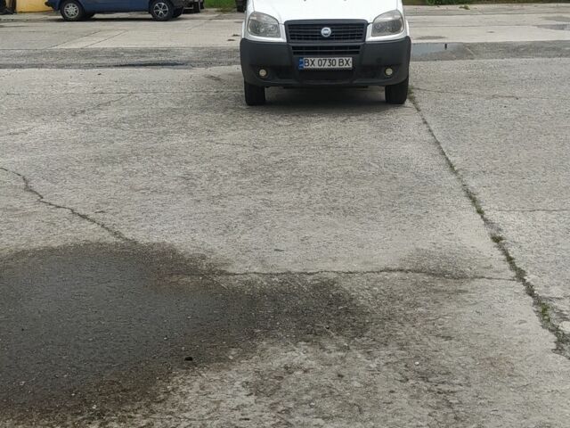 Белый Фиат Добло, объемом двигателя 1.9 л и пробегом 140 тыс. км за 3500 $, фото 1 на Automoto.ua