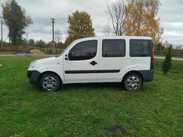 Білий Фіат Добло, об'ємом двигуна 1.9 л та пробігом 212 тис. км за 3900 $, фото 13 на Automoto.ua