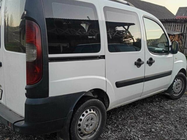 Белый Фиат Добло, объемом двигателя 1.9 л и пробегом 365 тыс. км за 3500 $, фото 3 на Automoto.ua
