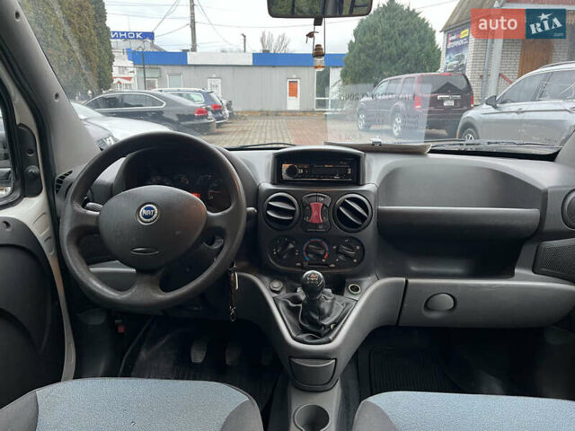 Белый Фиат Добло, объемом двигателя 1.37 л и пробегом 175 тыс. км за 4200 $, фото 17 на Automoto.ua