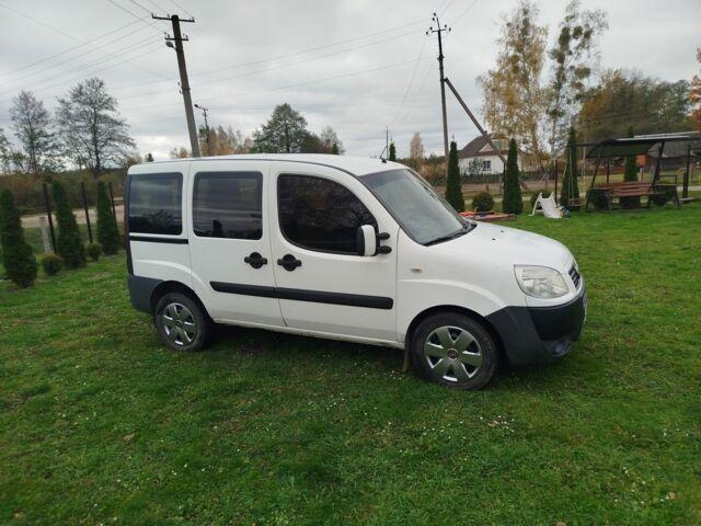 Білий Фіат Добло, об'ємом двигуна 1.9 л та пробігом 212 тис. км за 3900 $, фото 5 на Automoto.ua