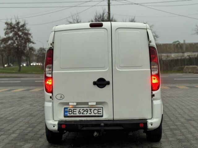 Белый Фиат Добло, объемом двигателя 1.9 л и пробегом 390 тыс. км за 3600 $, фото 4 на Automoto.ua